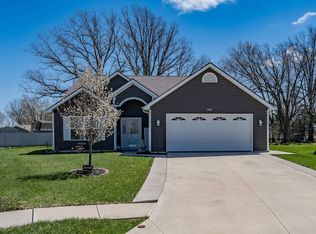 2402 Grand Cyn, Fort Wayne, IN 46808