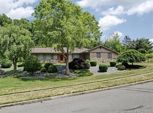 120 Highwood Dr, Manchester, CT 06040