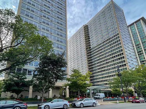 3550 N Lake Shore Dr #807 Photo 1