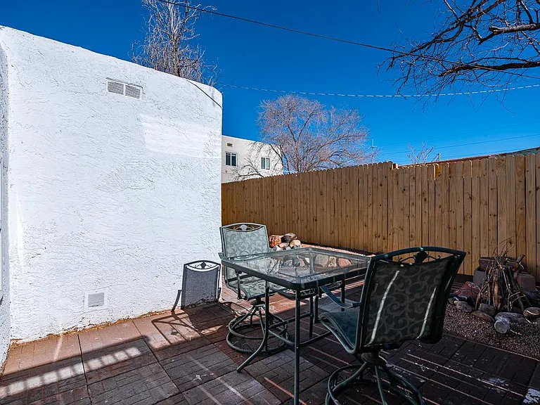 221 Girard Blvd SE #2 — Photo 15