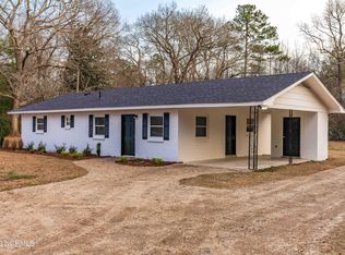 533 Butler Island Rd, Roseboro, NC 28382