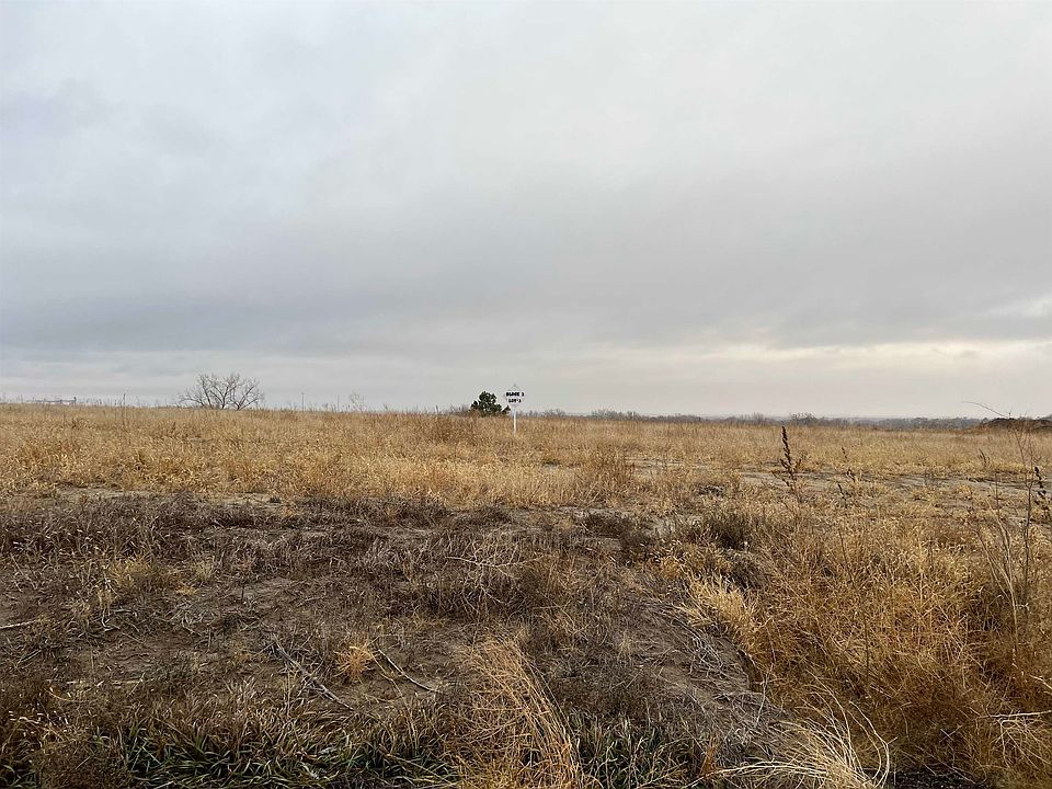 2nd image of 204 Outlook Dr