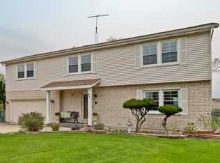 1711 Polo Club Ct, Glendale Heights, IL