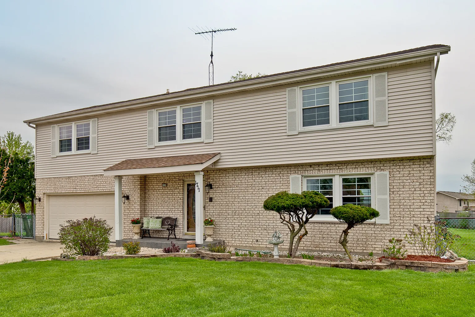 1711 Polo Club Ct photo 1