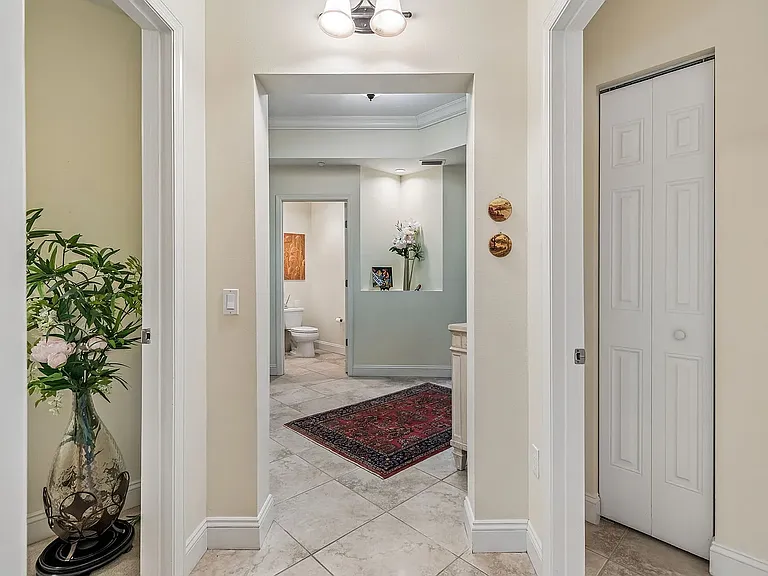 7702 Lake Vista Ct #202 — Photo 22