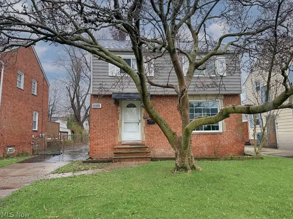 22000 Kennison Ave, Euclid, OH 44123