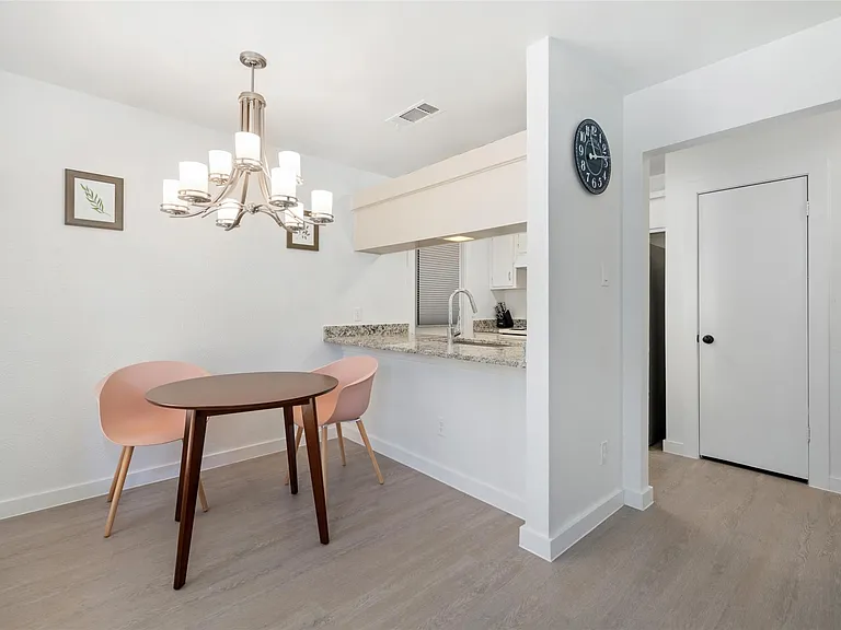 10111 Golden Meadow Dr #E — Photo 5