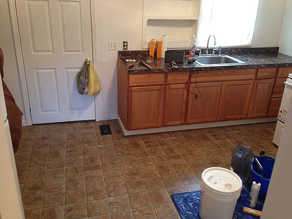 5th image of 2881 Ebony Ave