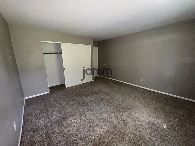 7025 Carriage Hill Dr #101 — Photo 14
