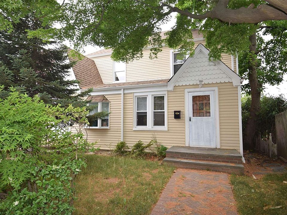 1st image of 7 Van Nostrand Court