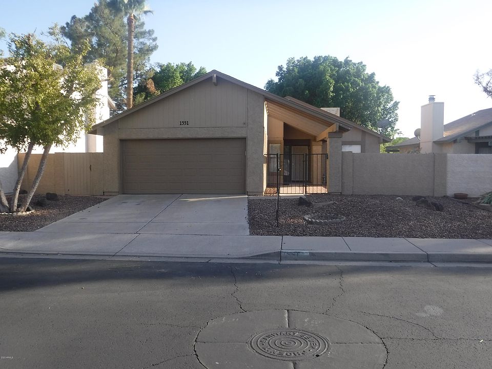 1st image of 1551 W Jacinto Ave