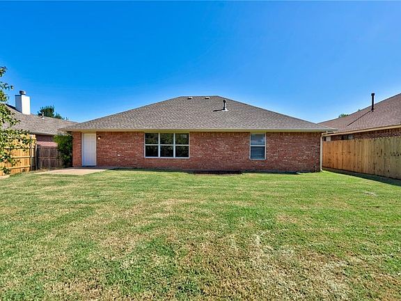 5th image of 13309 Grayson Pl