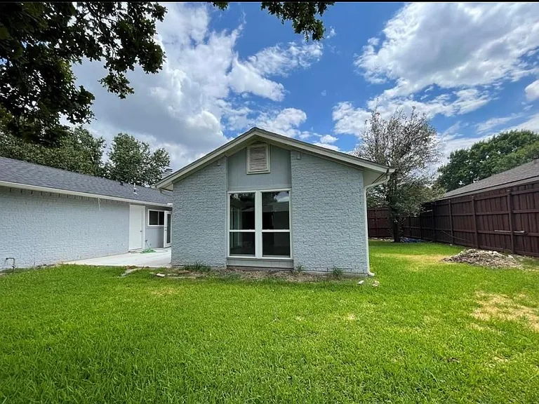 4101 Nightfall Dr — Photo 18
