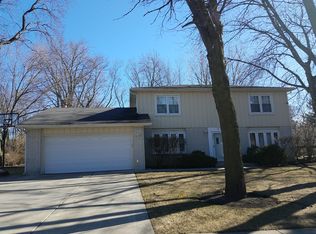 1333 Landwehr Rd, Northbrook, IL 60062