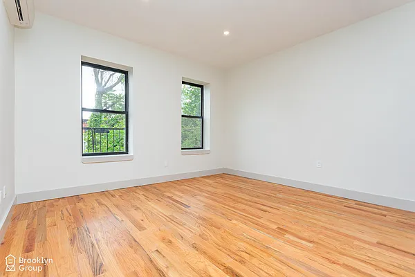 Rented by Brooklyn Group | media 28