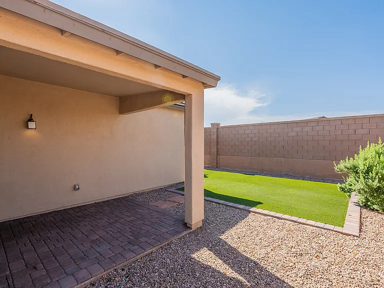 908 W Calle Sucre — Photo 29
