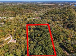 659 Castlecliff Rd, Ballwin, MO 63021