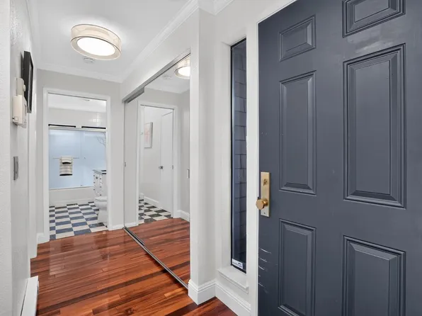 101 Headlands Court, Sausalito, CA 94965