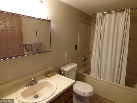 4th image of 6500 Woodlake Dr