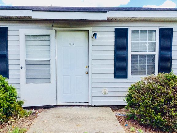 2nd image of 204 McNeill Ln #B