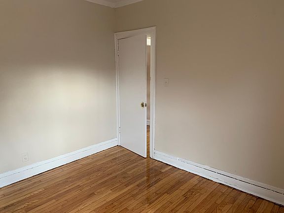 5th image of 7700 S Peoria St #1