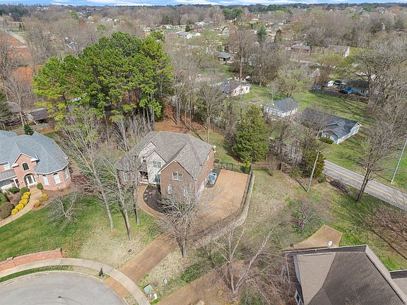 5th image of 853 Glastonbury Ct