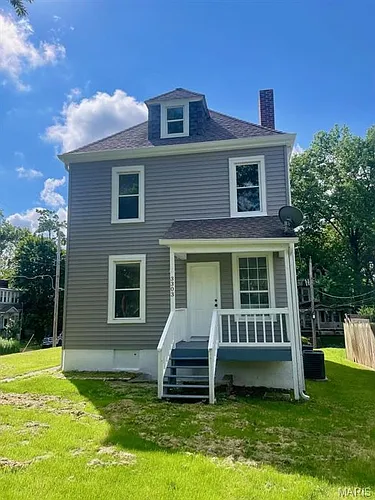 3303 Oxford Ave Photo 1