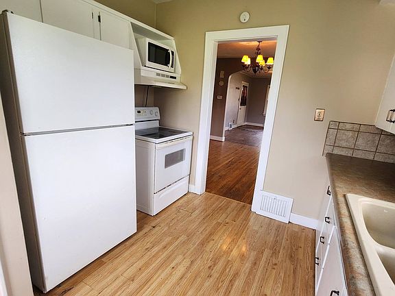 5th image of 515 W Dewey St