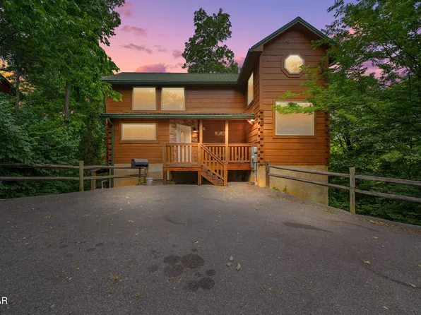 430 Alpine Mountain Way, Pigeon Forge, TN 37863