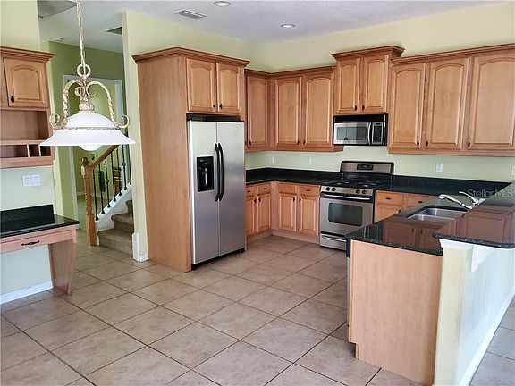4th image of 12033 Willow Grove Ln