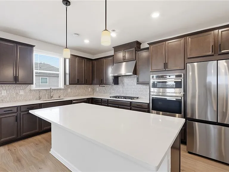 8820 Shipton Circle Ball — Photo 10