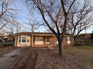 15 Lind Pl, Oak Ridge, TN 37830