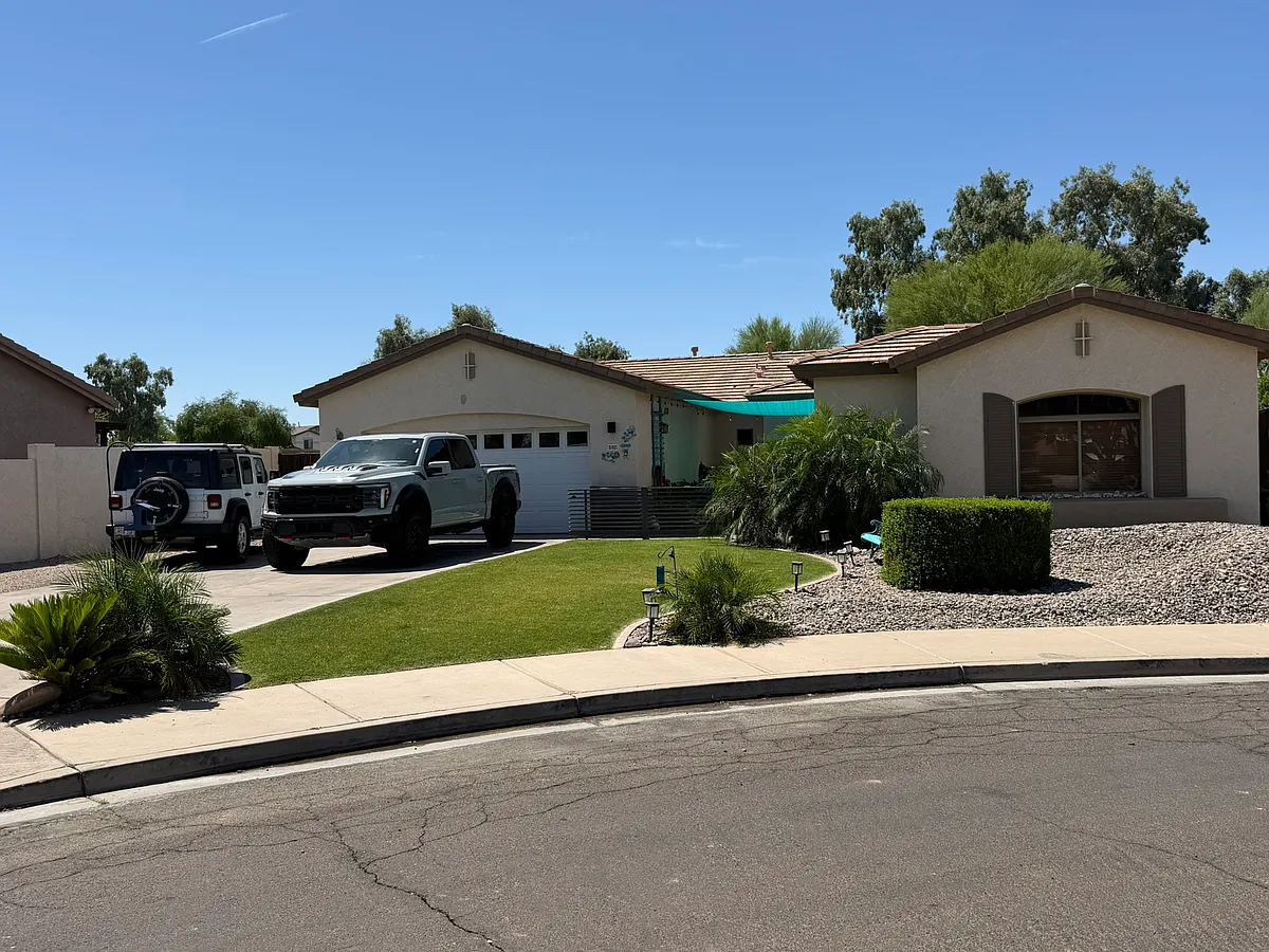 Building Photo - 20821 E Saddle Way