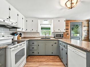 1157 Riverside Dr, Vassalboro, ME 04989