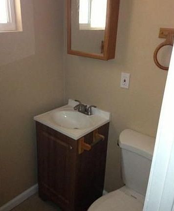 4th image of 8709 Costello Ave