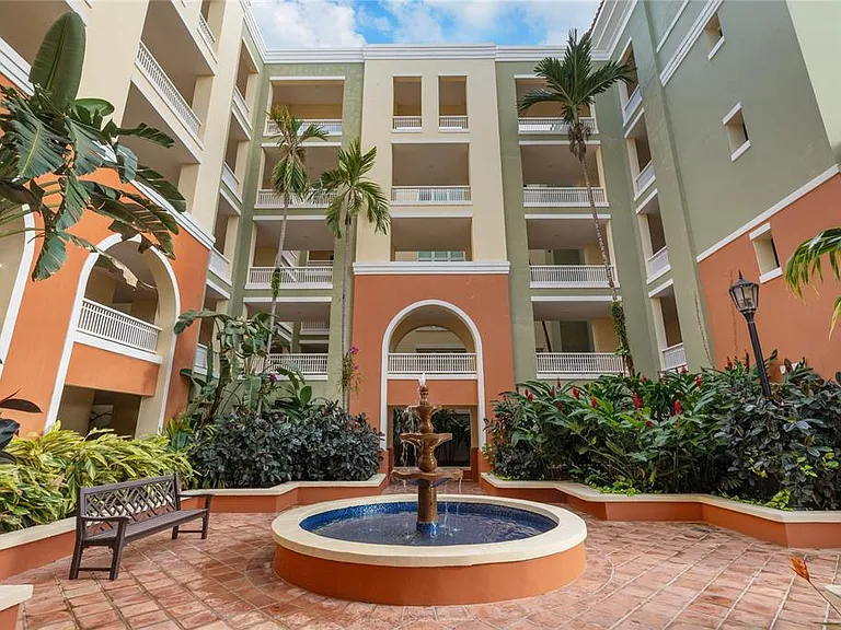 500 Ocean Dr #553 — Photo 2
