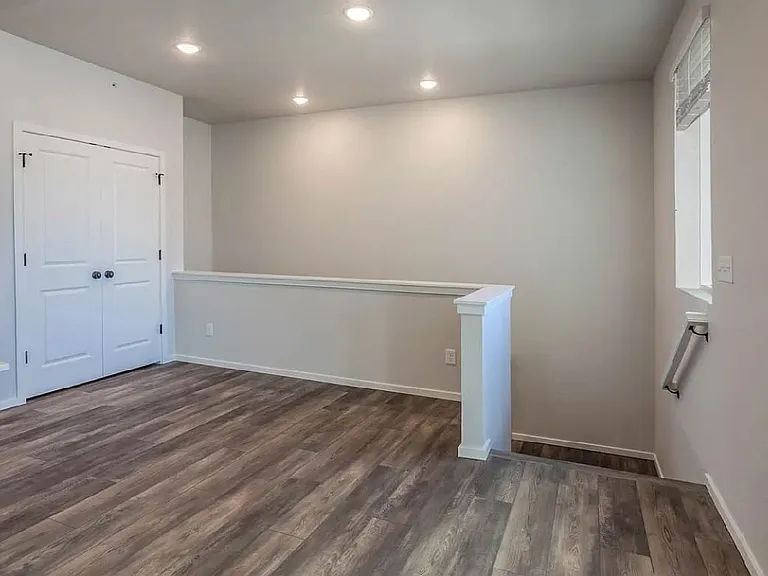 563 Vicot Way #C — Photo 7