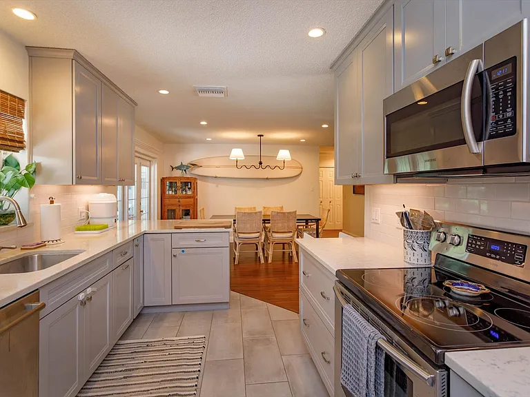 2103 Chippewa Trl — Photo 3