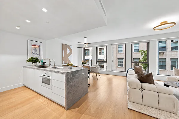 Living room, photo 1
