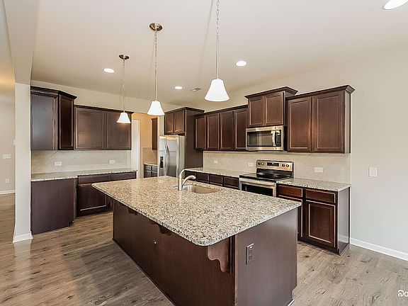 3rd image of 5108 Shorthorn Way