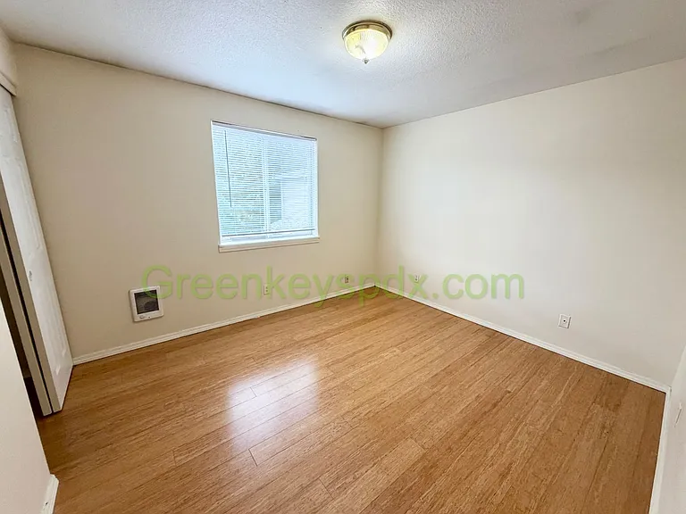 7137 SE Steele St — Photo 14