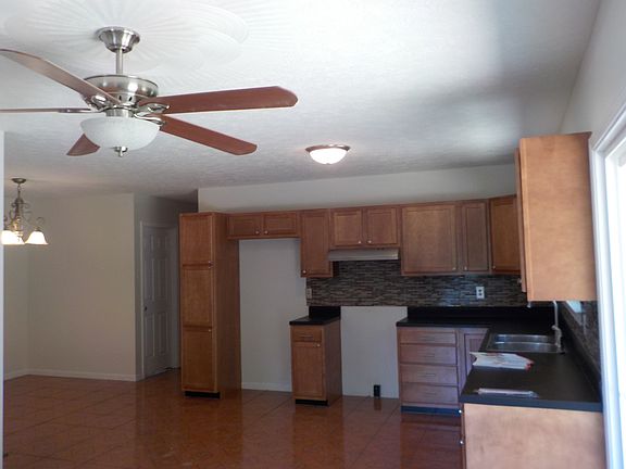 4th image of 9896 E Circle Ct