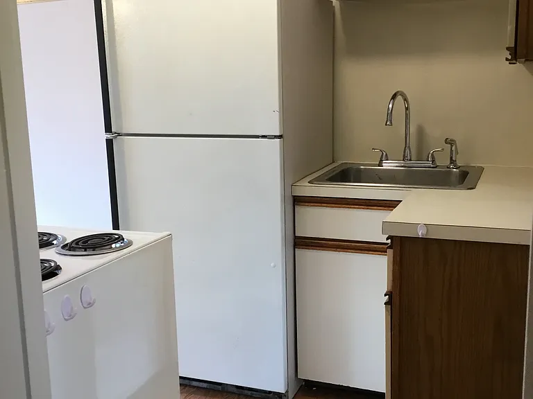 140 Hillcrest Ave #2 — Photo 7