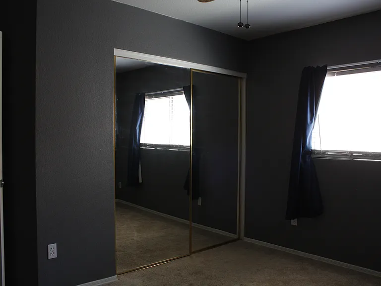 2817 W Silver Creek Ln — Photo 12