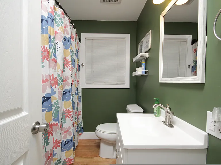 191 Sherbrooke Dr — Photo 17