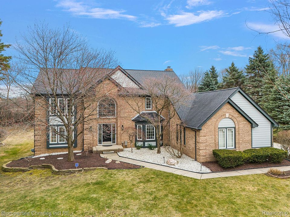 1st image of 4950 Flower Hill Dr