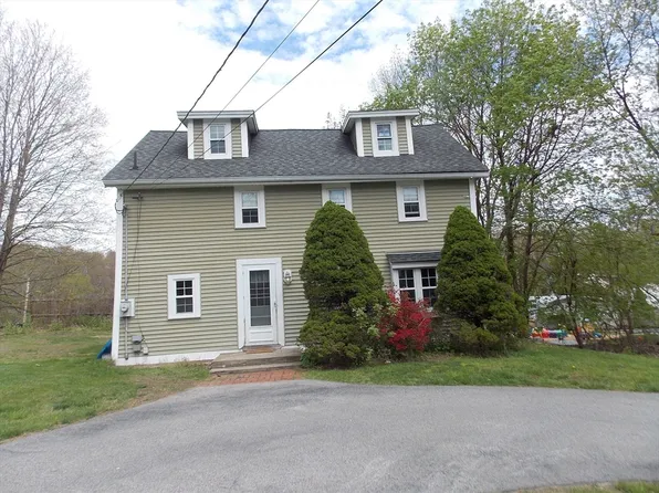 7 Bolton St, Hudson, MA 01749