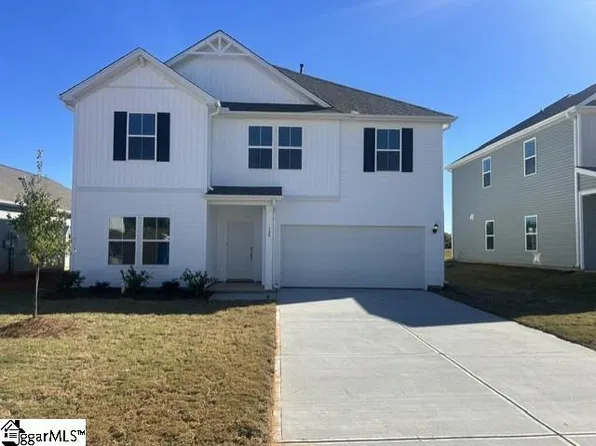 129 Edgewood Farms Ct, Easley, SC 29640