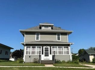 312 4th Ave, Clarence, IA 52216