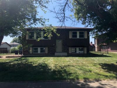 416 Briarwood Ln, Hobart, IN, 46342
